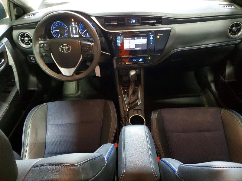 2017 TOYOTA COROLLA SE 8