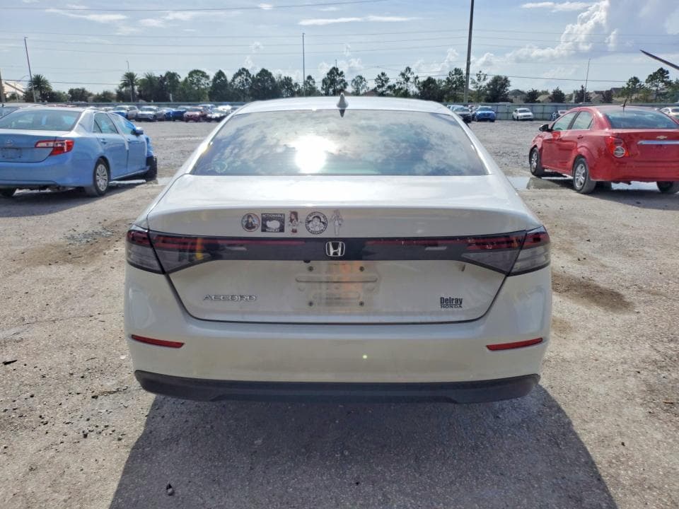 2023 HONDA ACCORD EX 6