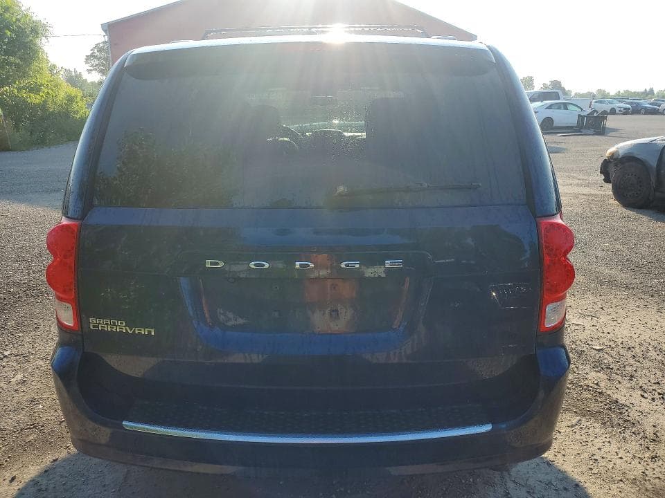 2017 DODGE GRAND CARAVAN SE 6