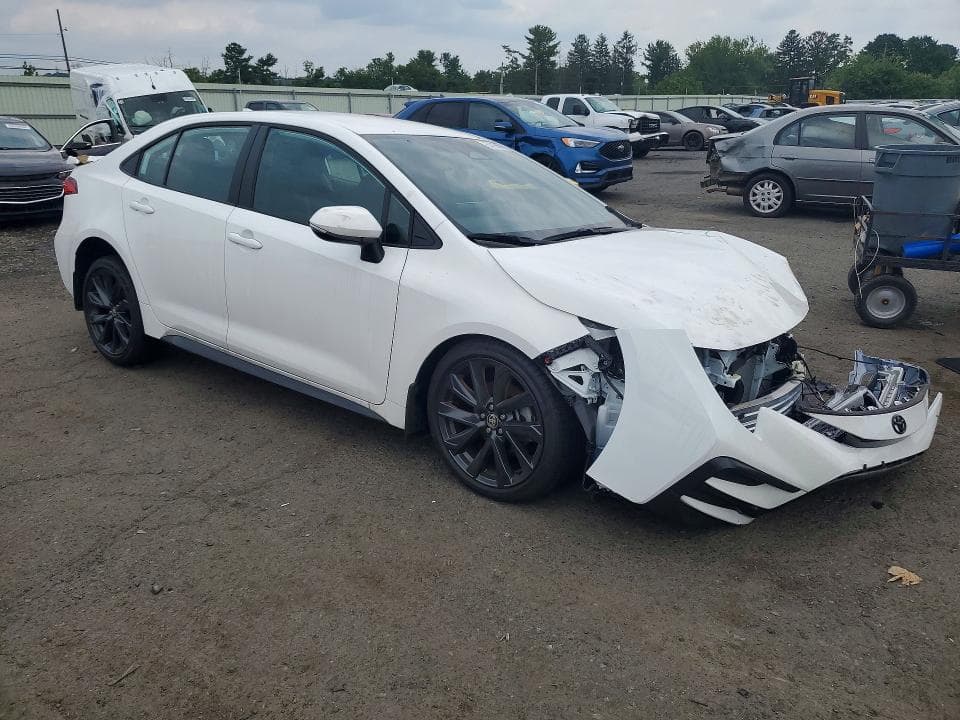2025 TOYOTA COROLLA SE 4