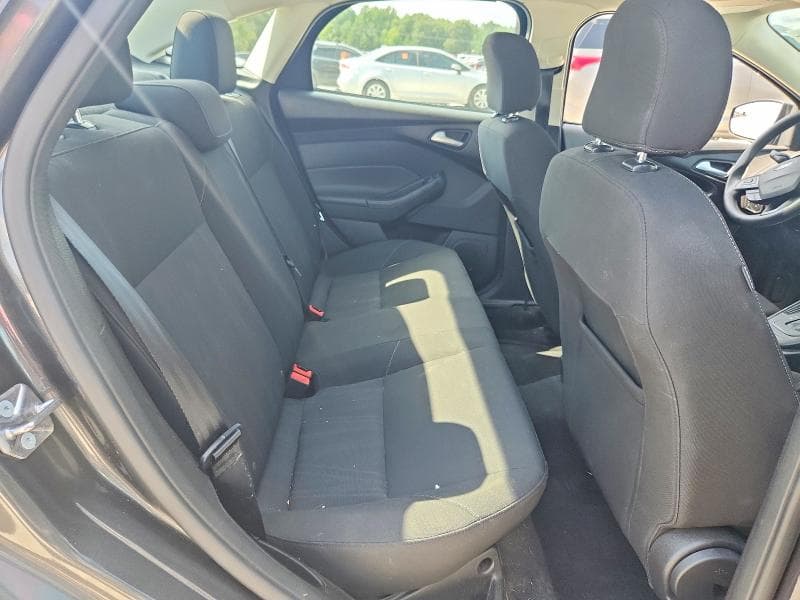 2017 FORD FOCUS SEL 10