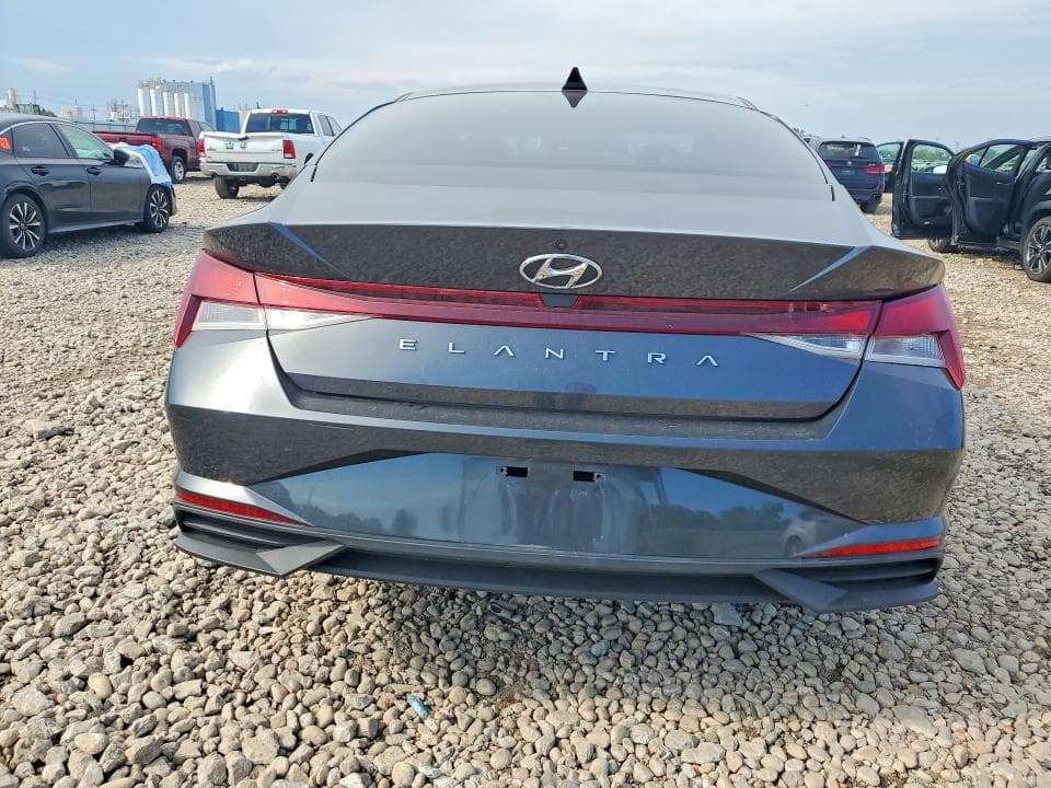 2021 HYUNDAI ELANTRA SE 6