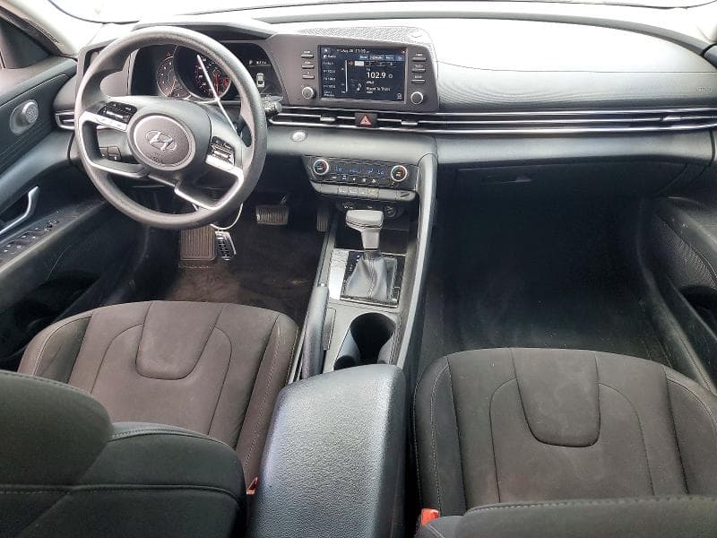 2022 HYUNDAI ELANTRA SEL 8