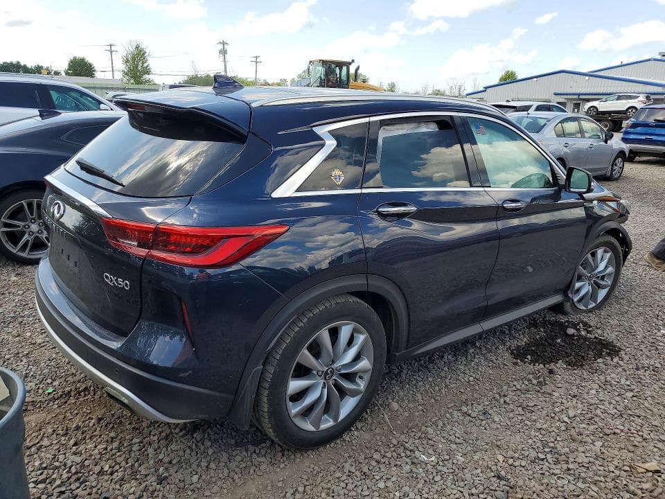 2021 INFINITI QX50 LUXE 3