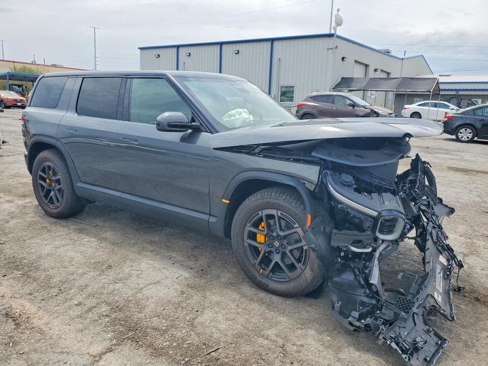 2027 RIVIAN R2 PERFORMANCE 4
