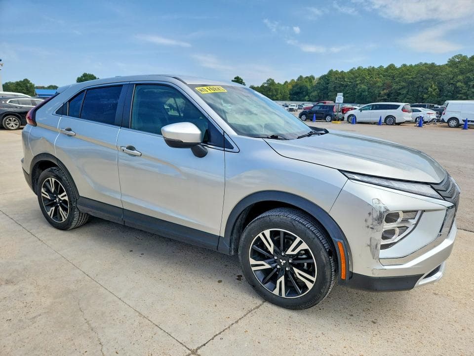 2024 MITSUBISHI ECLIPSE CROSS SE 4