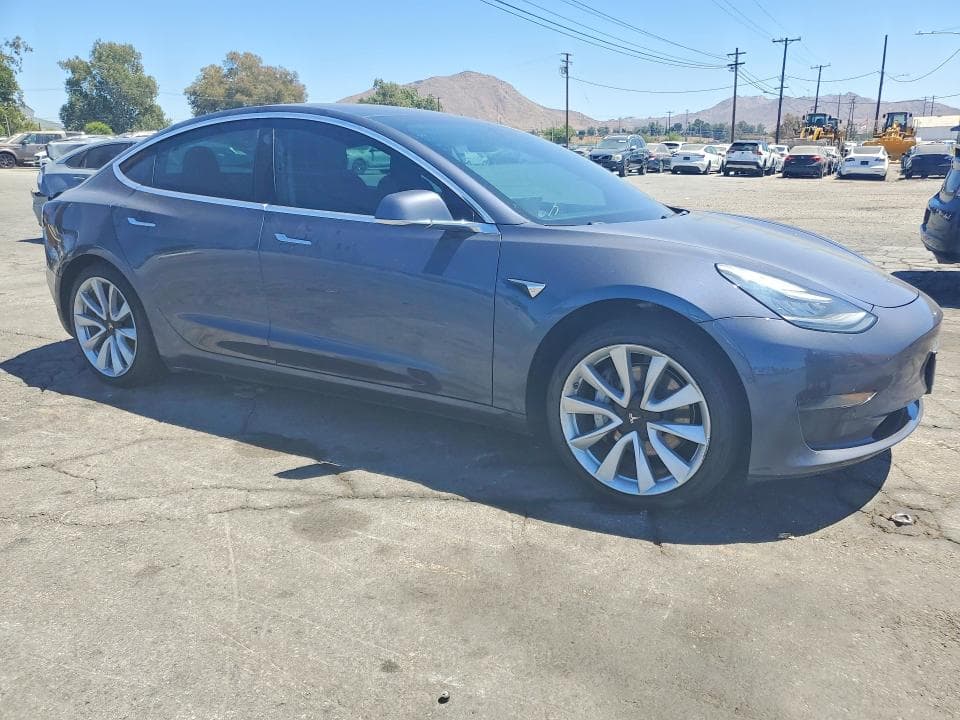 2020 TESLA MODEL 3 4