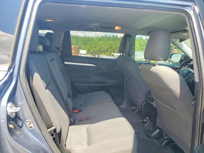 2019 TOYOTA HIGHLANDER LE 10