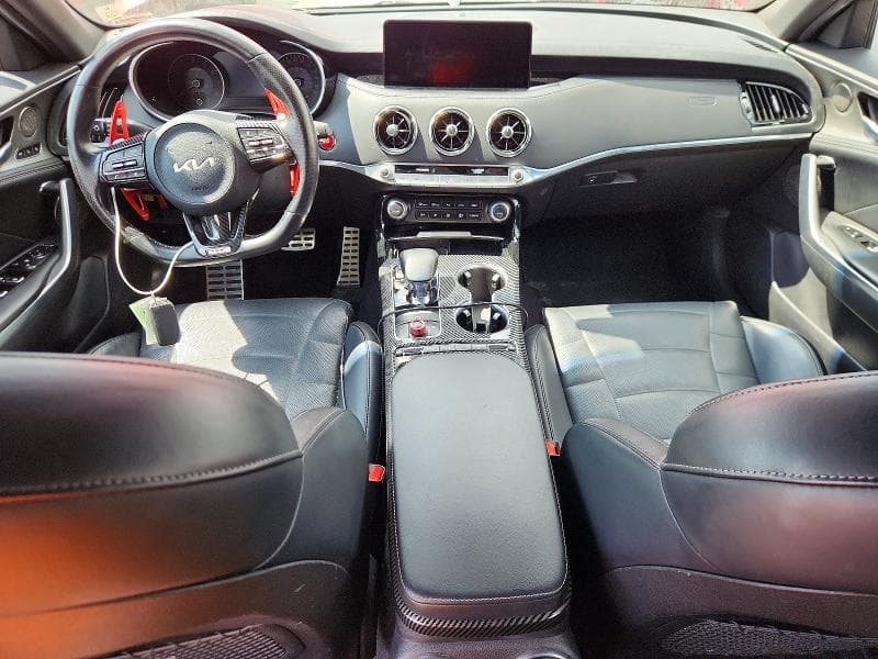 2022 KIA STINGER GT2 8
