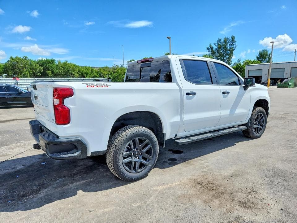 2026 CHEVROLET SILVERADO K1500 LT TRAIL BOSS 3
