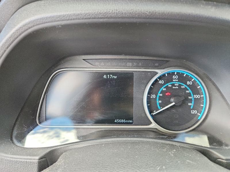 2020 NISSAN LEAF SV 9