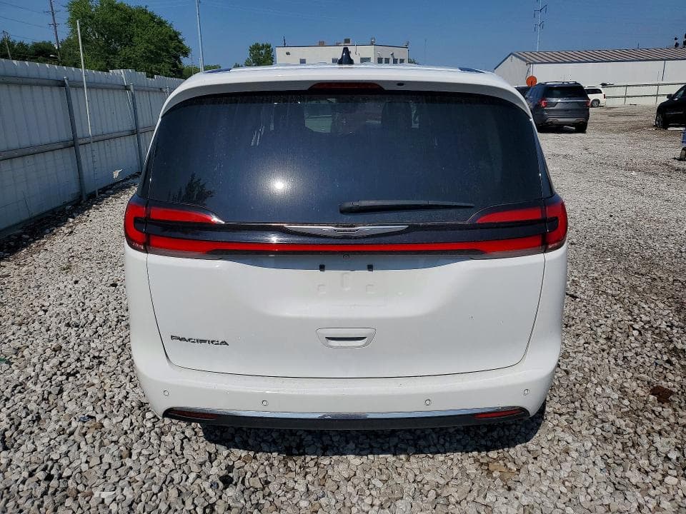 2024 CHRYSLER PACIFICA TOURING L 6