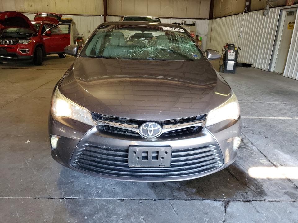 2017 TOYOTA CAMRY XLE 5