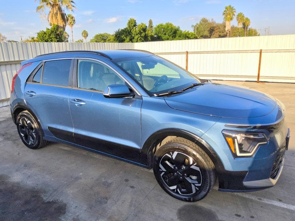 2023 KIA NIRO WIND 4