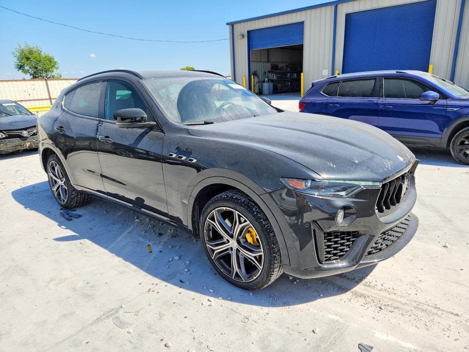 2022 MASERATI LEVANTE MODENA 4