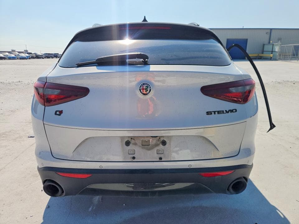 2020 ALFA ROMEO STELVIO 6