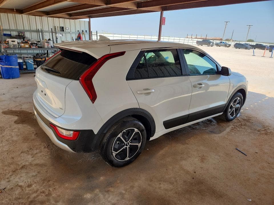 2026 KIA NIRO LX 3