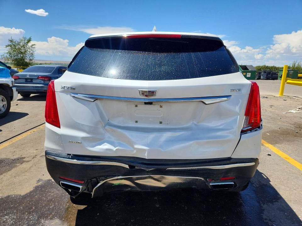 2017 CADILLAC XT5 PLATINUM 6