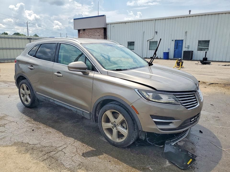 2017 LINCOLN MKC PREMIERE 4
