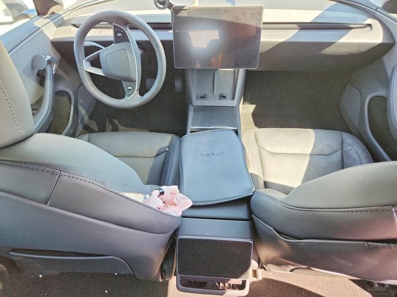2026 TESLA MODEL 3 8