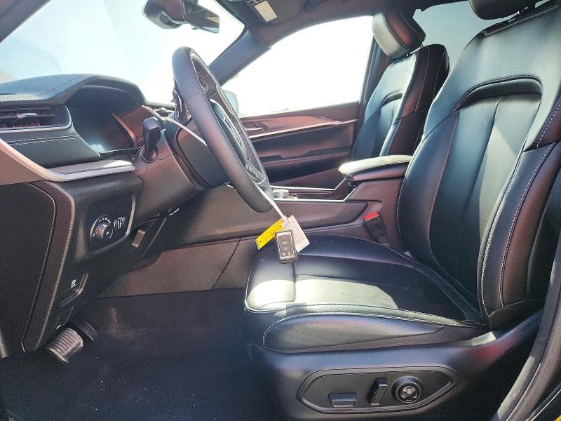 2025 JEEP GRAND CHEROKEE LIMITED 7