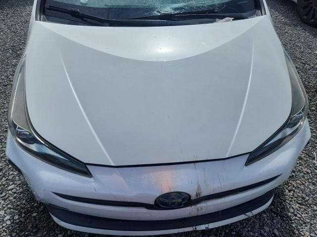 2019 TOYOTA PRIUS XLE 11