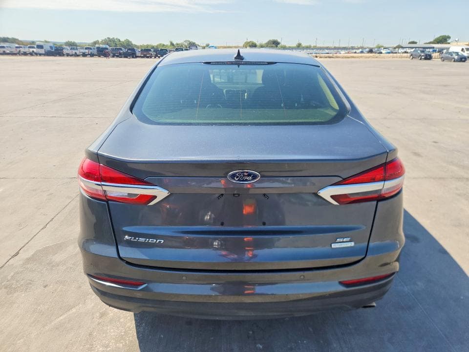 2019 FORD FUSION SE 6