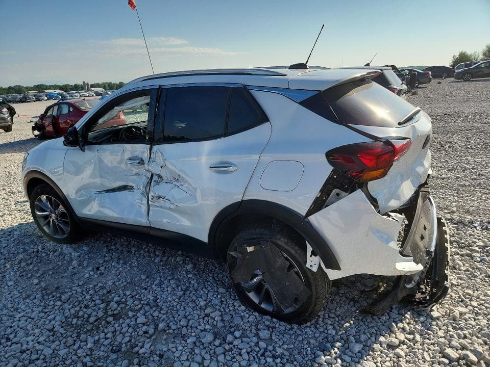 2021 BUICK ENCORE GX ESSENCE 2