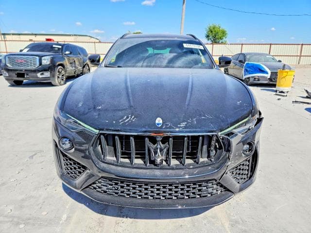 2022 MASERATI LEVANTE MODENA 5