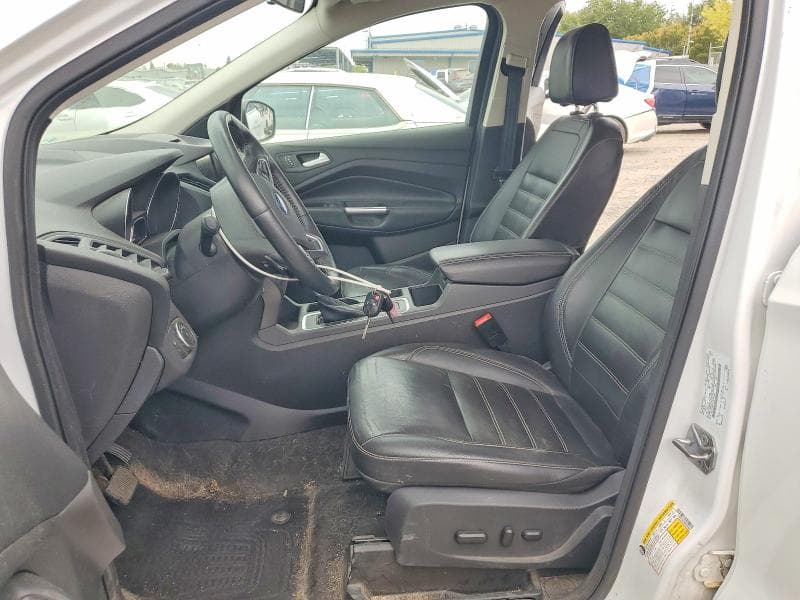 2017 FORD ESCAPE SE 7