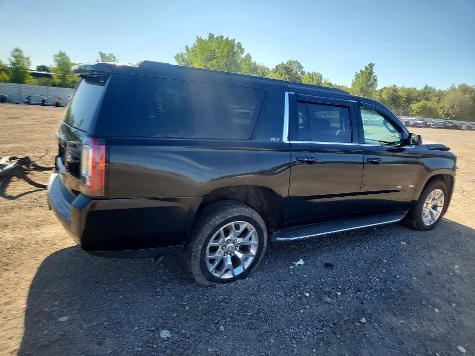 2017 GMC YUKON XL K1500 SLT 3