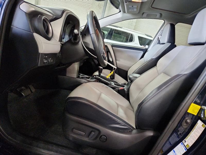 2017 TOYOTA RAV4 LIMITED 7