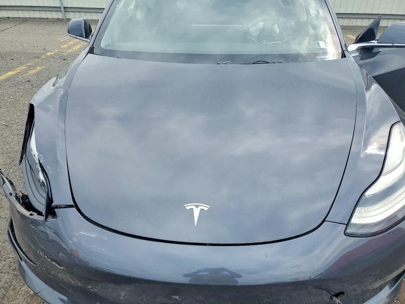 2018 TESLA MODEL 3 11