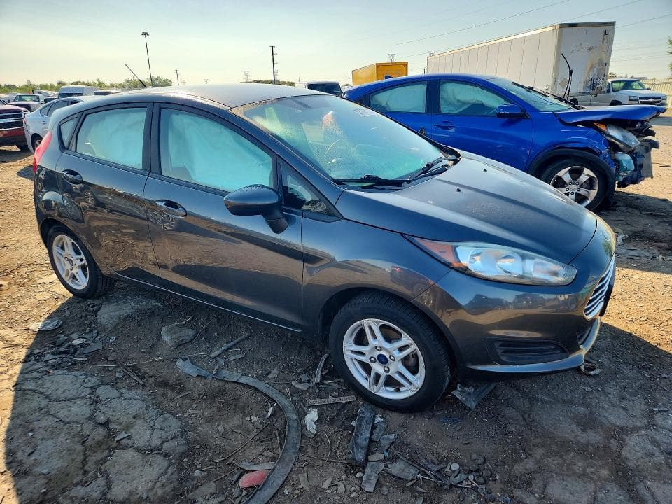 2018 FORD FIESTA SE 4