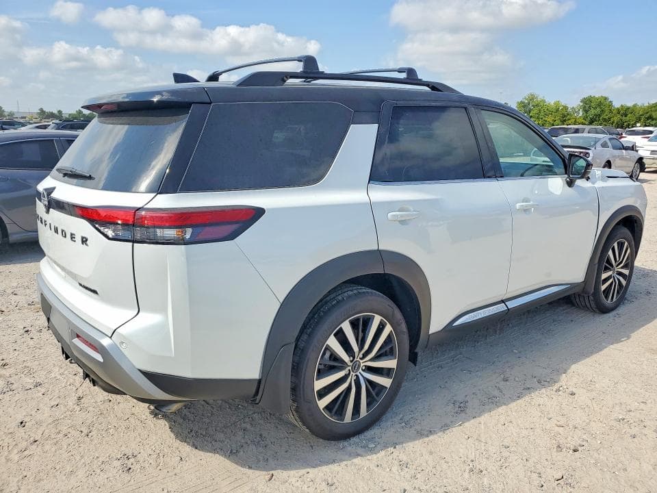 2025 NISSAN PATHFINDER PLATINUM 3