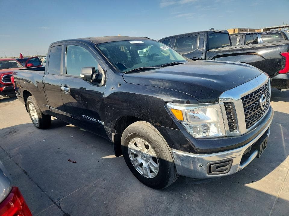 2018 NISSAN TITAN SV 4