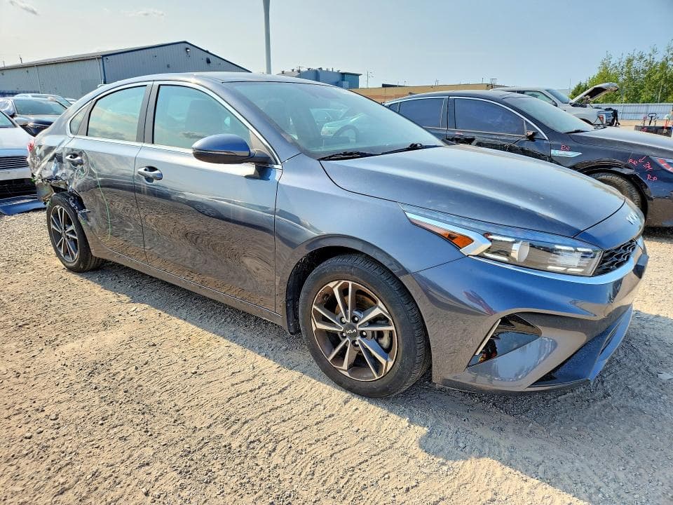 2023 KIA FORTE EX 4