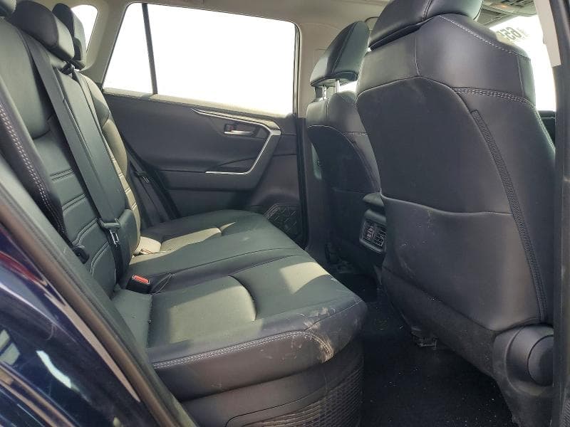 2019 TOYOTA RAV4 LIMITED 11