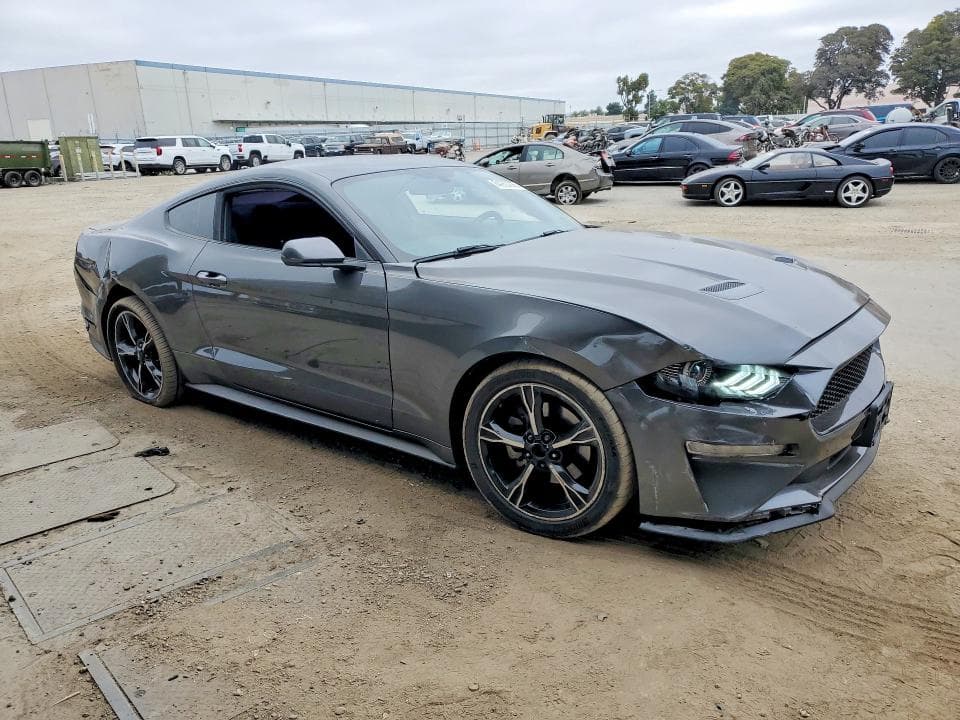 2019 FORD MUSTANG 4