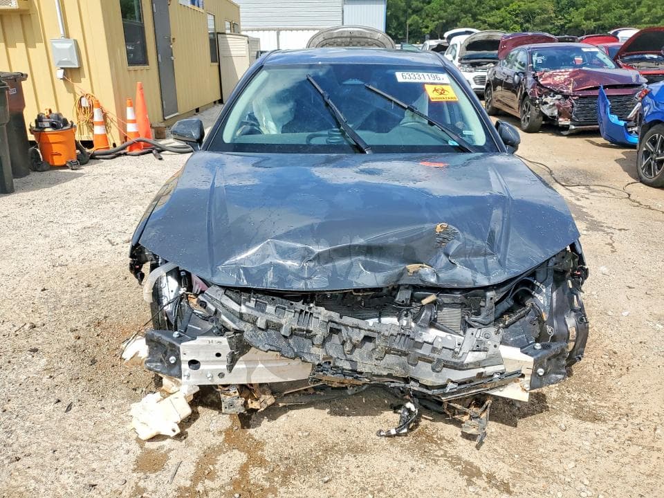 2026 TOYOTA CAMRY LE 5