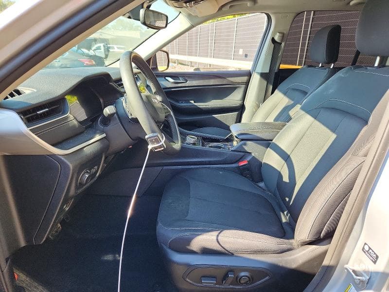 2023 JEEP GRAND CHEROKEE LAREDO 7