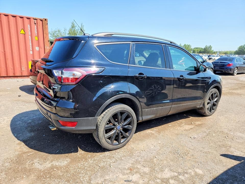 2017 FORD ESCAPE TITANIUM 3