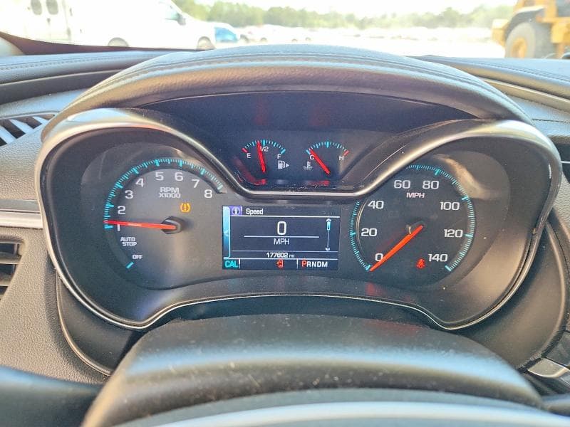2017 CHEVROLET IMPALA LT 9