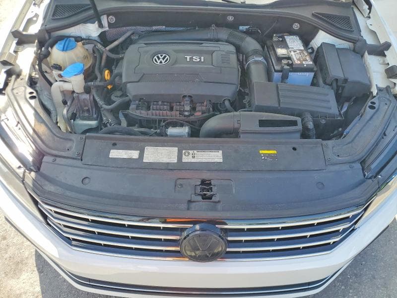 2017 VOLKSWAGEN PASSAT S 11
