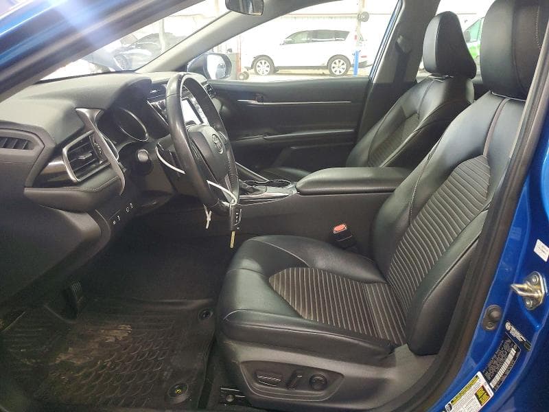 2020 TOYOTA CAMRY SE 7