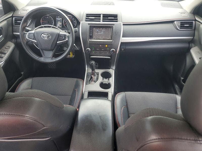 2017 TOYOTA CAMRY SE 8