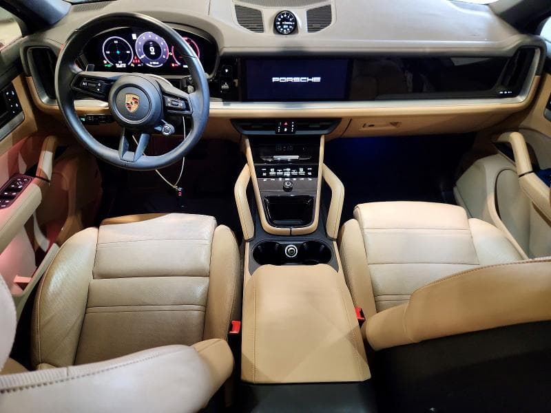 2024 PORSCHE CAYENNE COUPE 8