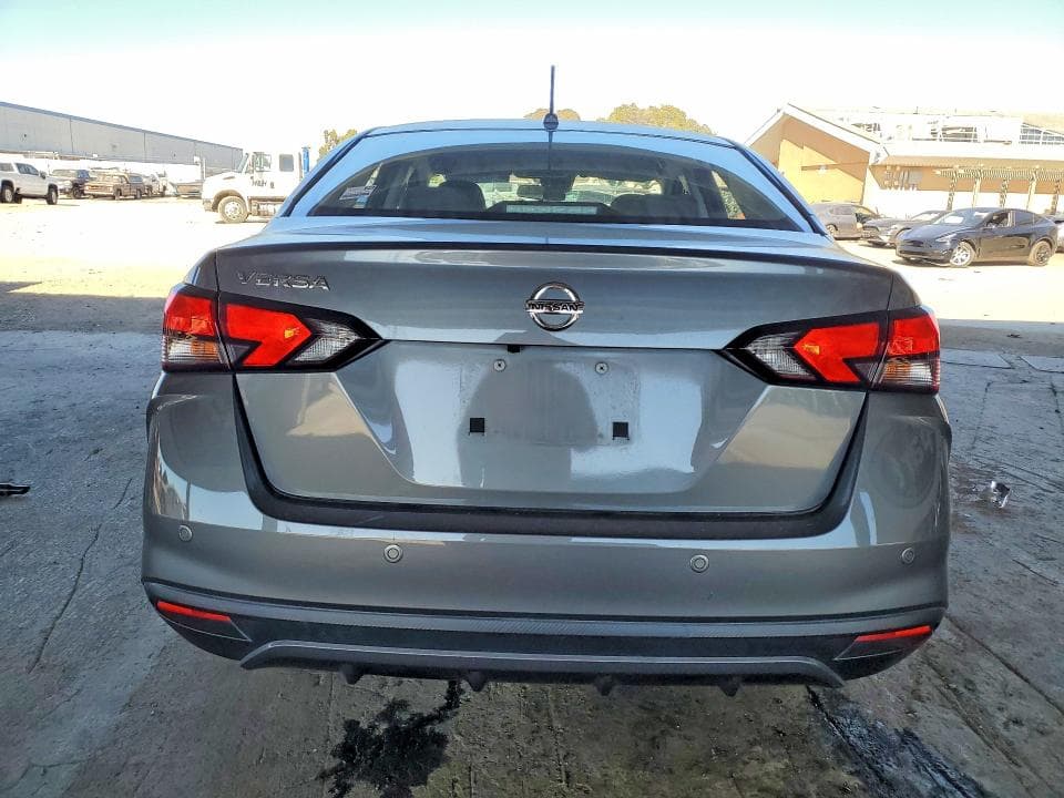 2021 NISSAN VERSA S 6