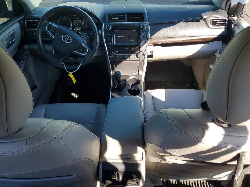 2017 TOYOTA CAMRY XLE 8
