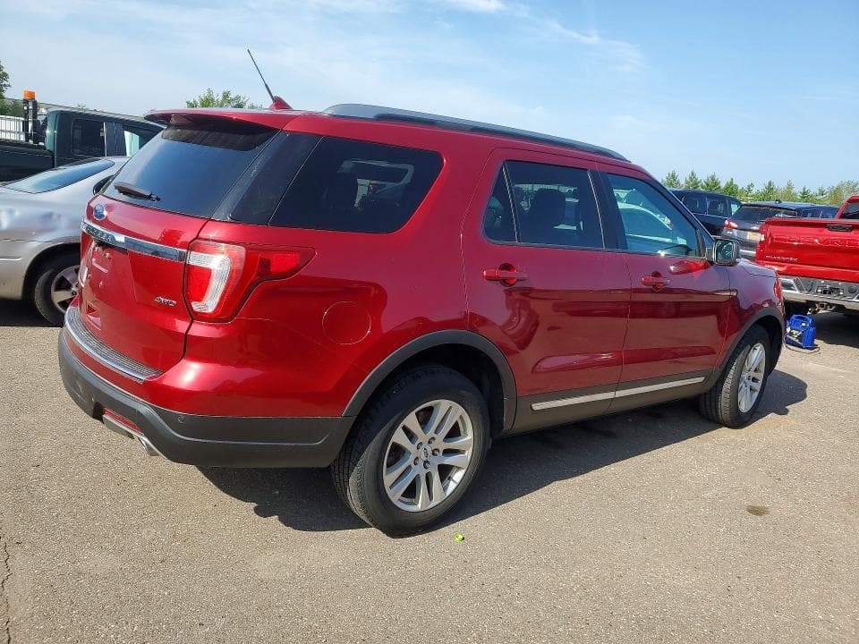 2018 FORD EXPLORER XLT 3